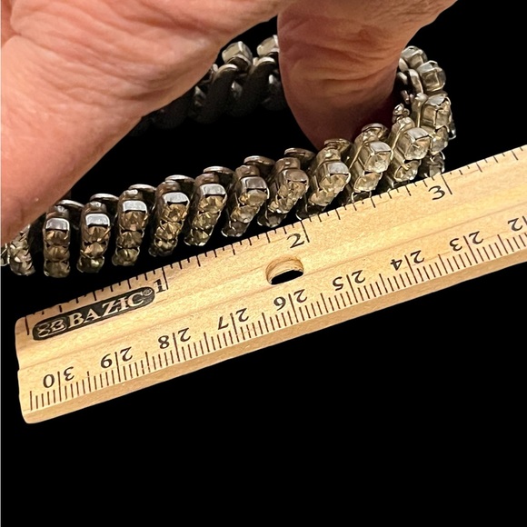 Vintage Rhinestone expansion bracelet made in Japan - Picture 8 of 9